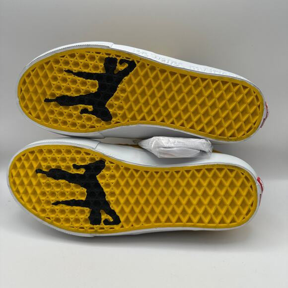 Athletic_Shoes